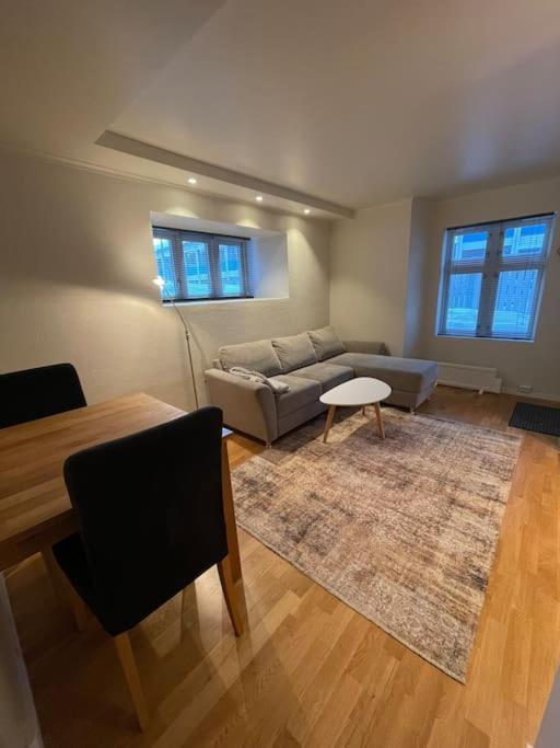 Revtind - Modern Apartment With Free Parking Narvik Bagian luar foto