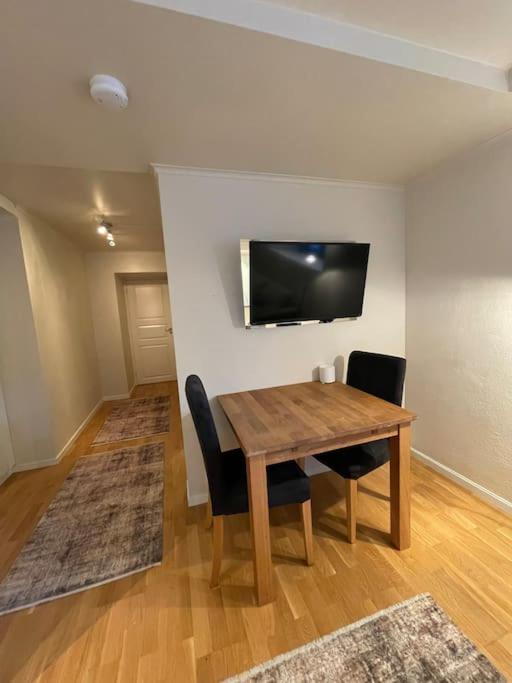 Revtind - Modern Apartment With Free Parking Narvik Bagian luar foto
